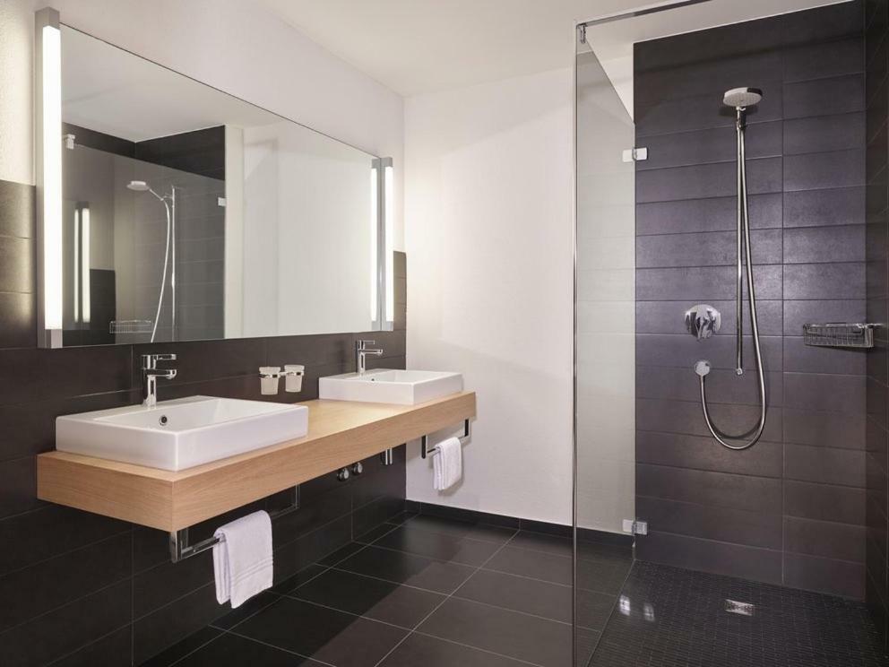 Hotel Toedi Linthal Luaran gambar